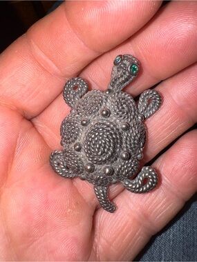 Vintage Napier Turtle Filigree Brooch with Green Stone Eyes signed